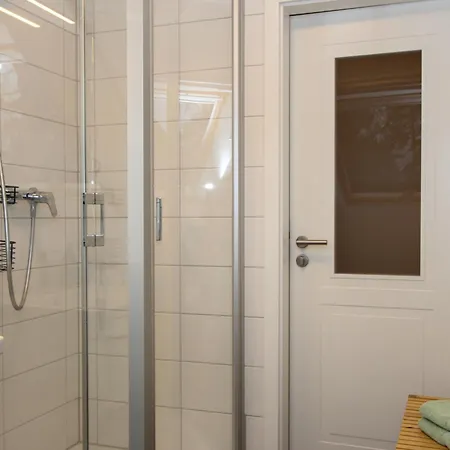 Bullerbue 2 Feriehus *